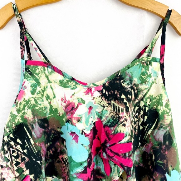 Soprano | NWT Floral Tropical Crop Top - Picture 5 of 8